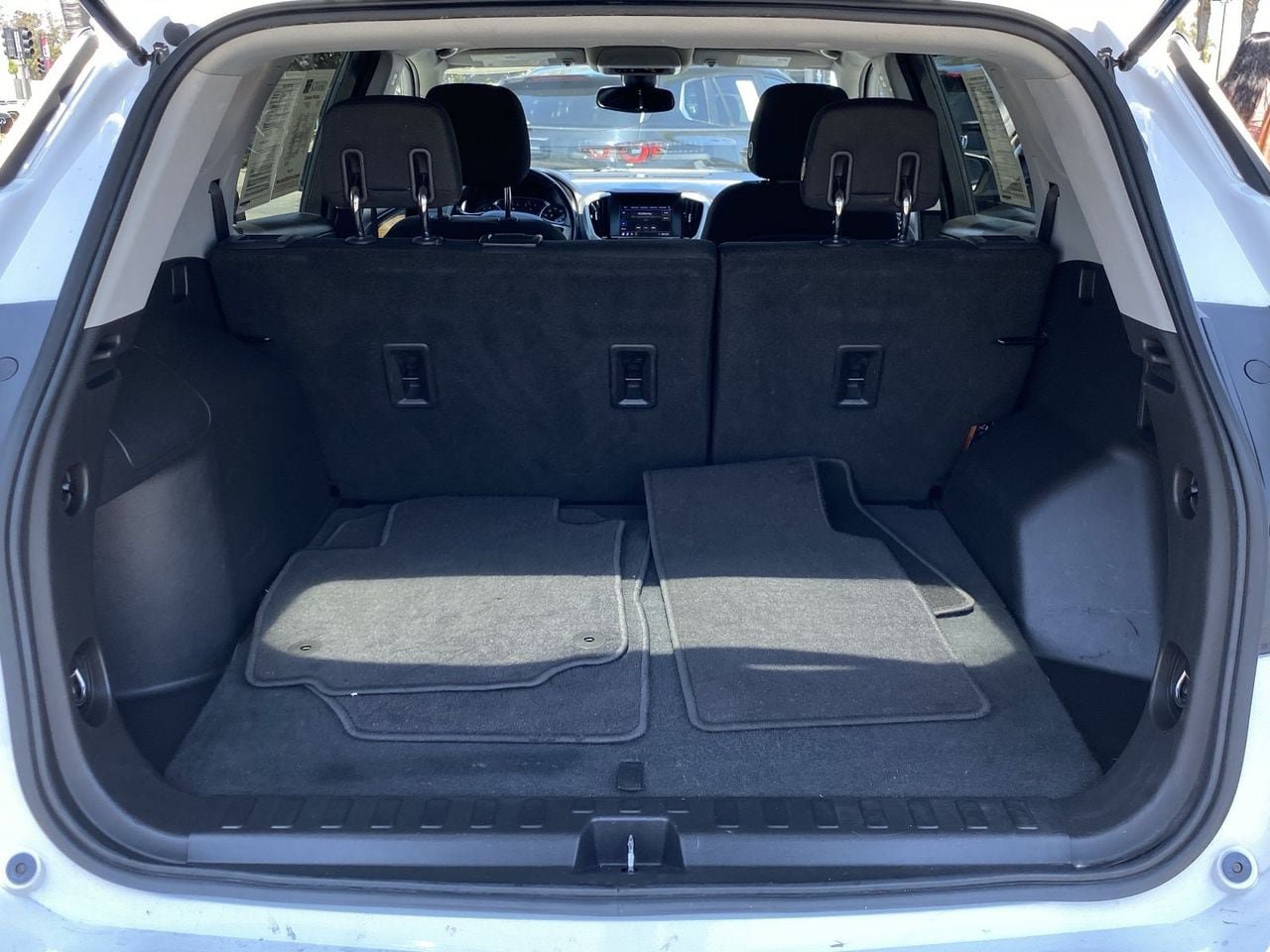 Used 2020 GMC Terrain SLE FWD image 21