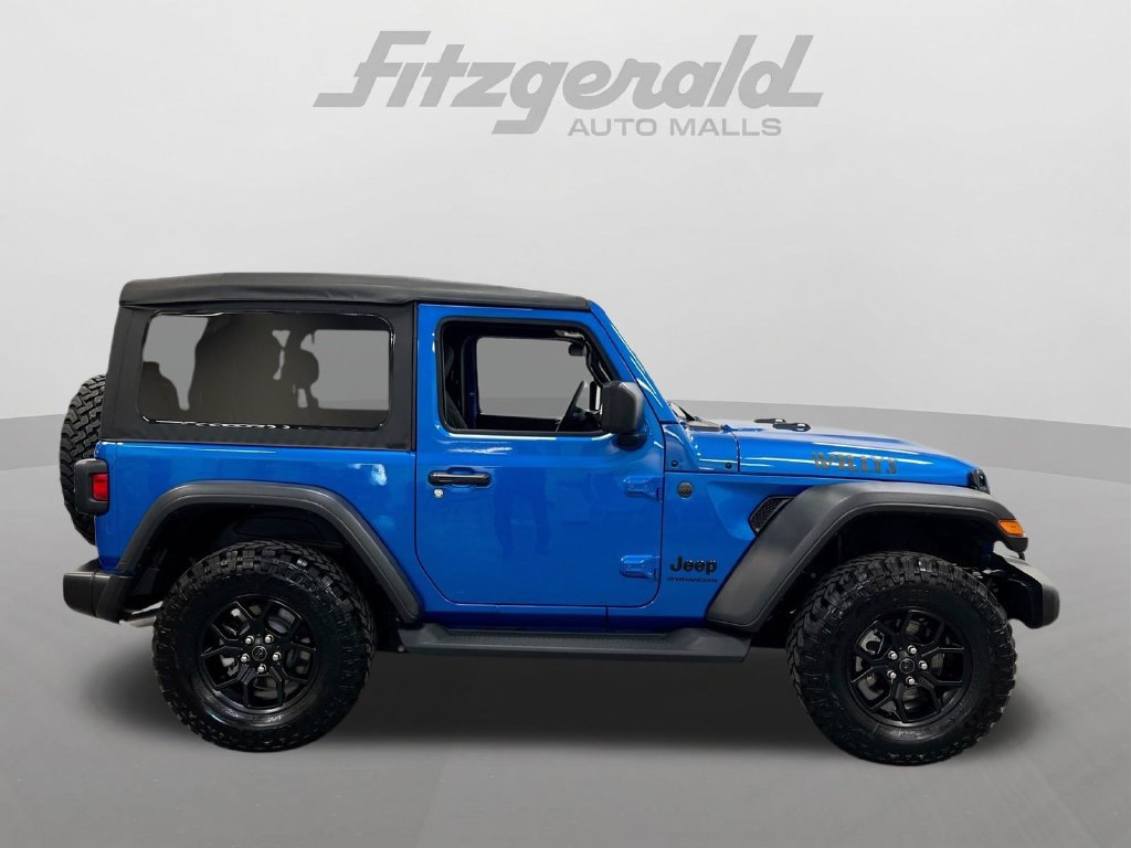 Used 2025 Jeep Wrangler Sport AWD/4WD image 13