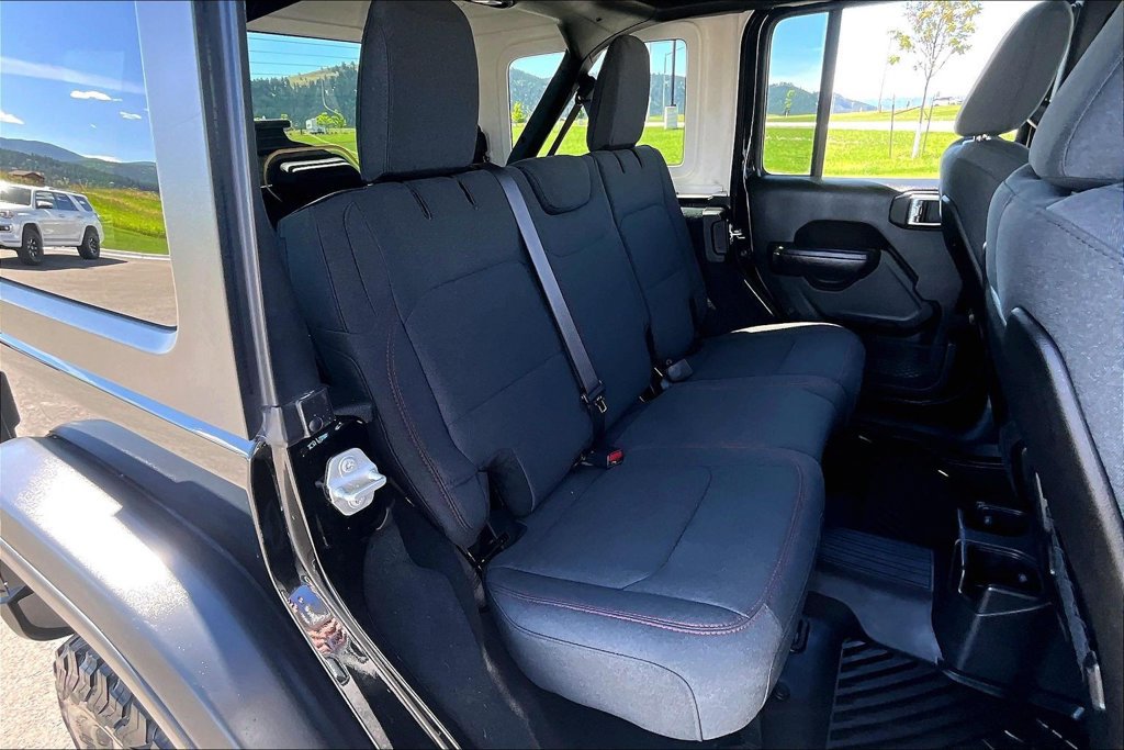 Used 2024 Jeep Wrangler Unlimited Rubicon AWD/4WD image 27
