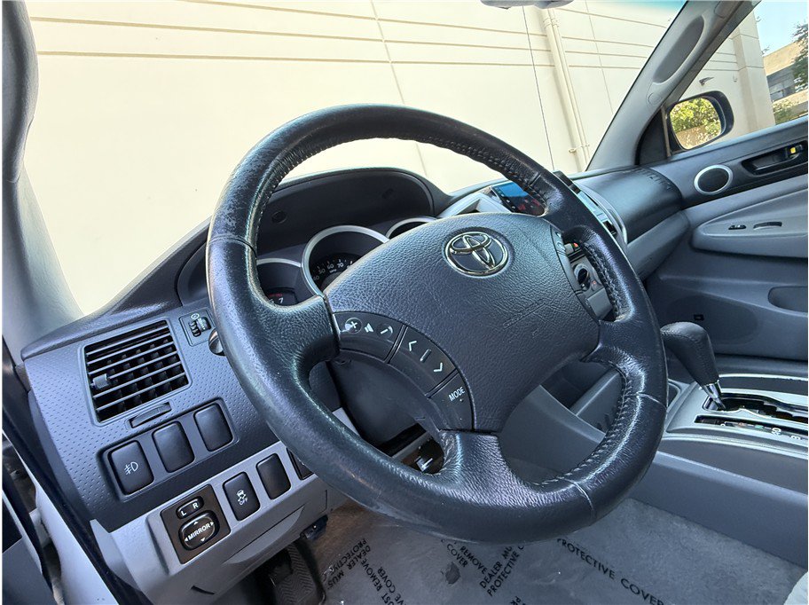 Used 2010 Toyota Tacoma PreRunner RWD image 17