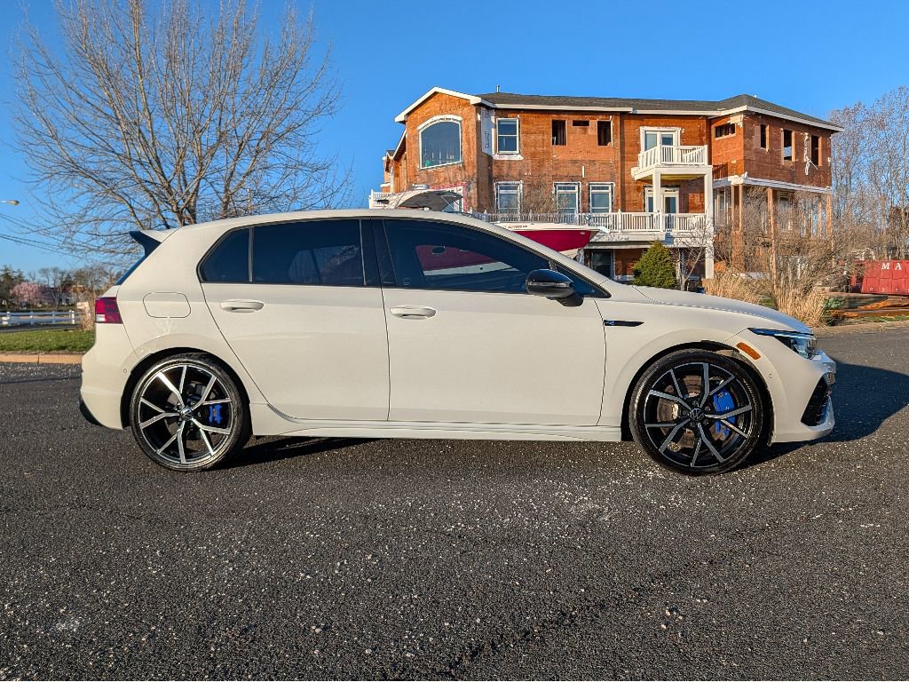 Used 2024 Volkswagen Golf R image 4