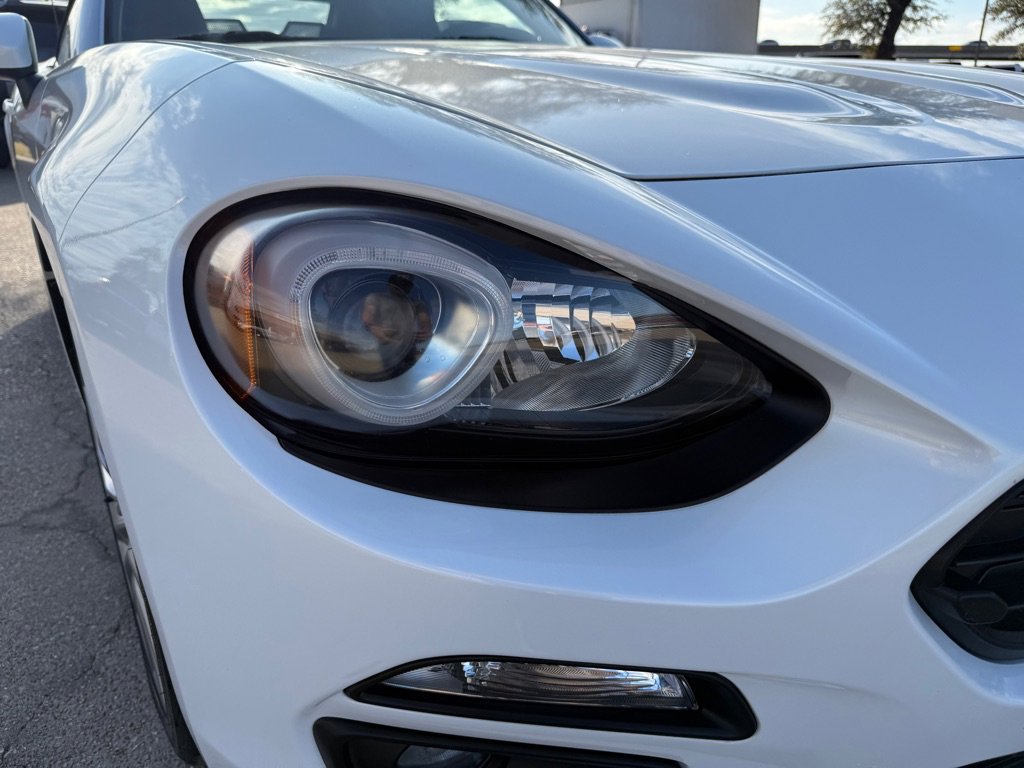 Used 2017 FIAT 124 Spider Lusso image 11