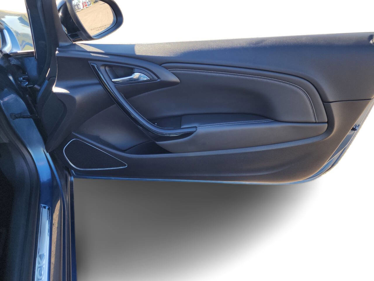 Used 2017 Buick Cascada Premium image 19