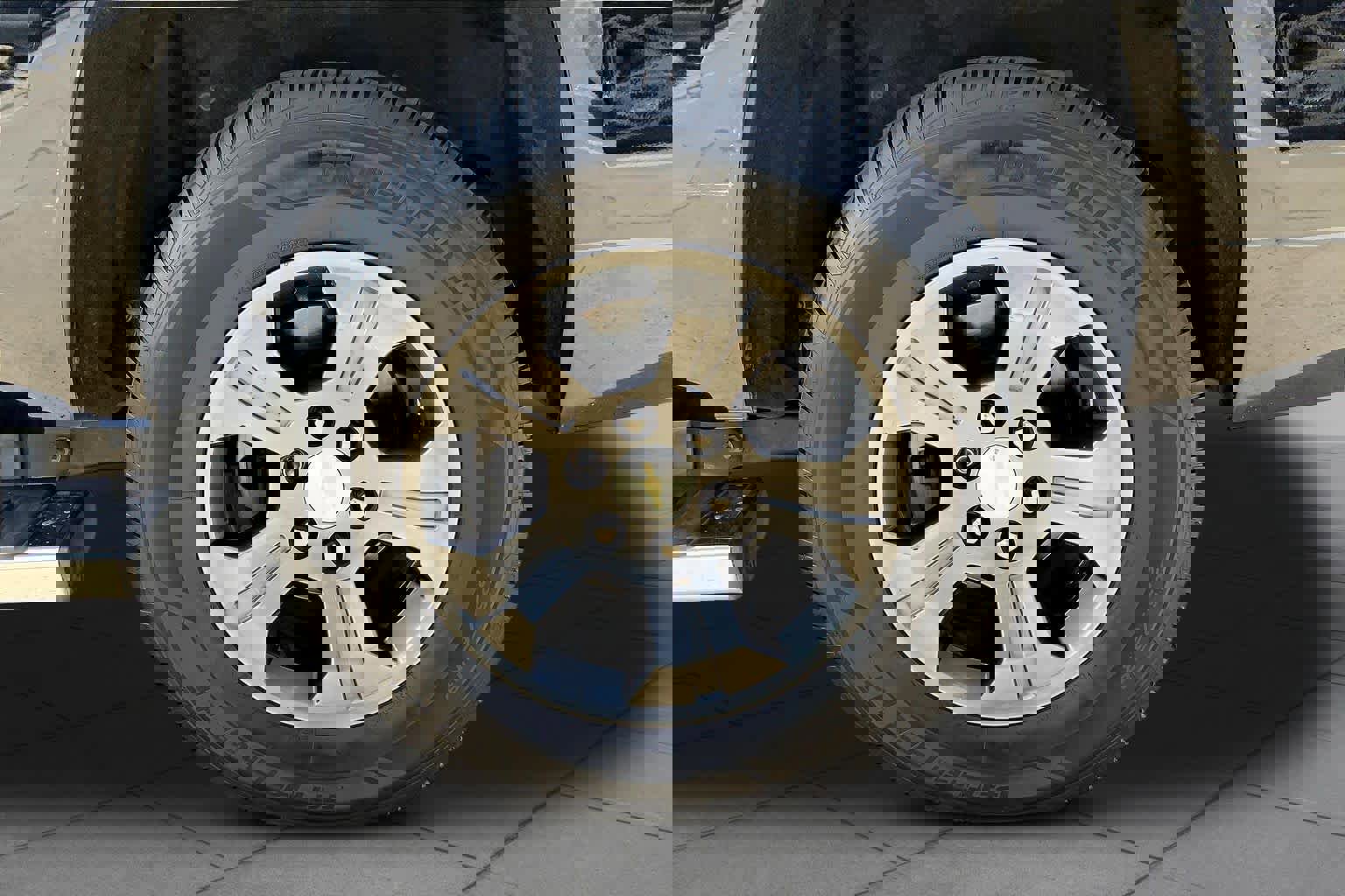 Used 2016 Chevrolet Tahoe LT w/ Luxury Package image 11