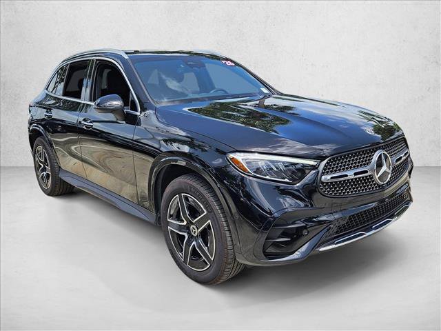 Certified 2026 Mercedes-Benz GLC 300 image 3