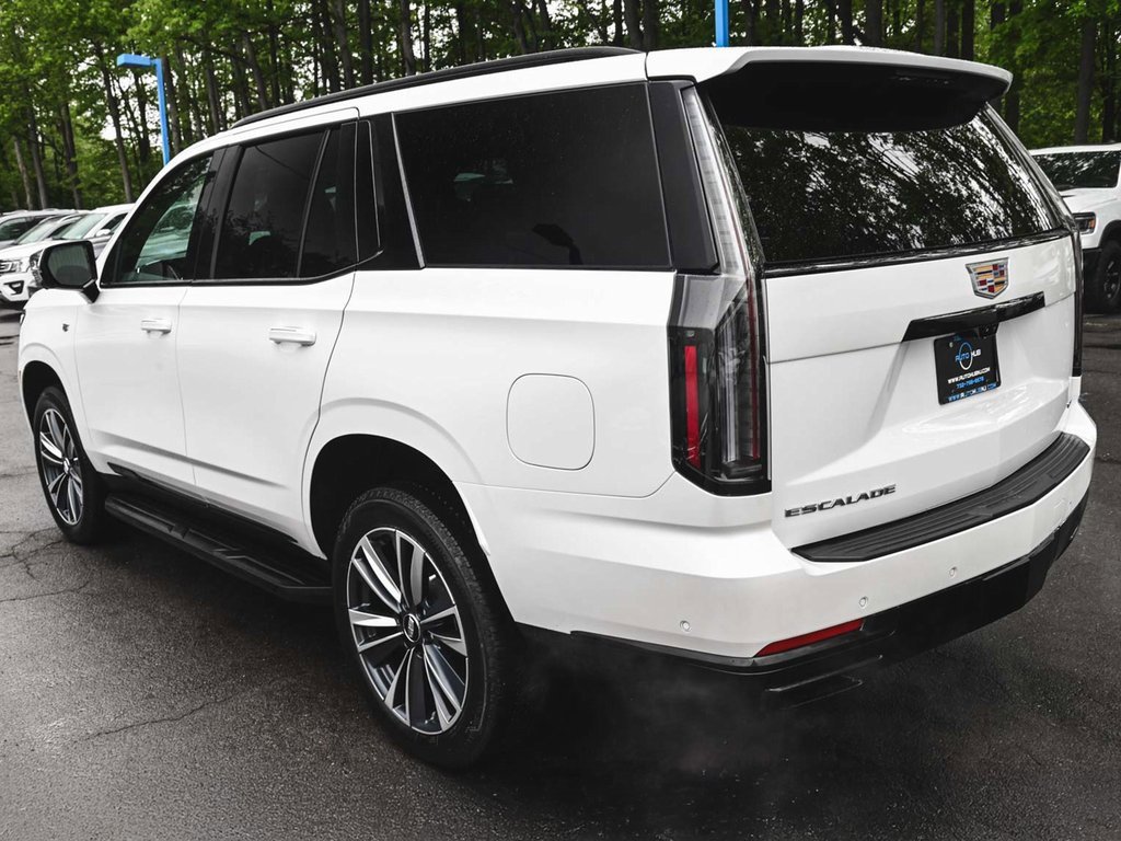 Used 2025 Cadillac Escalade Sport image 4