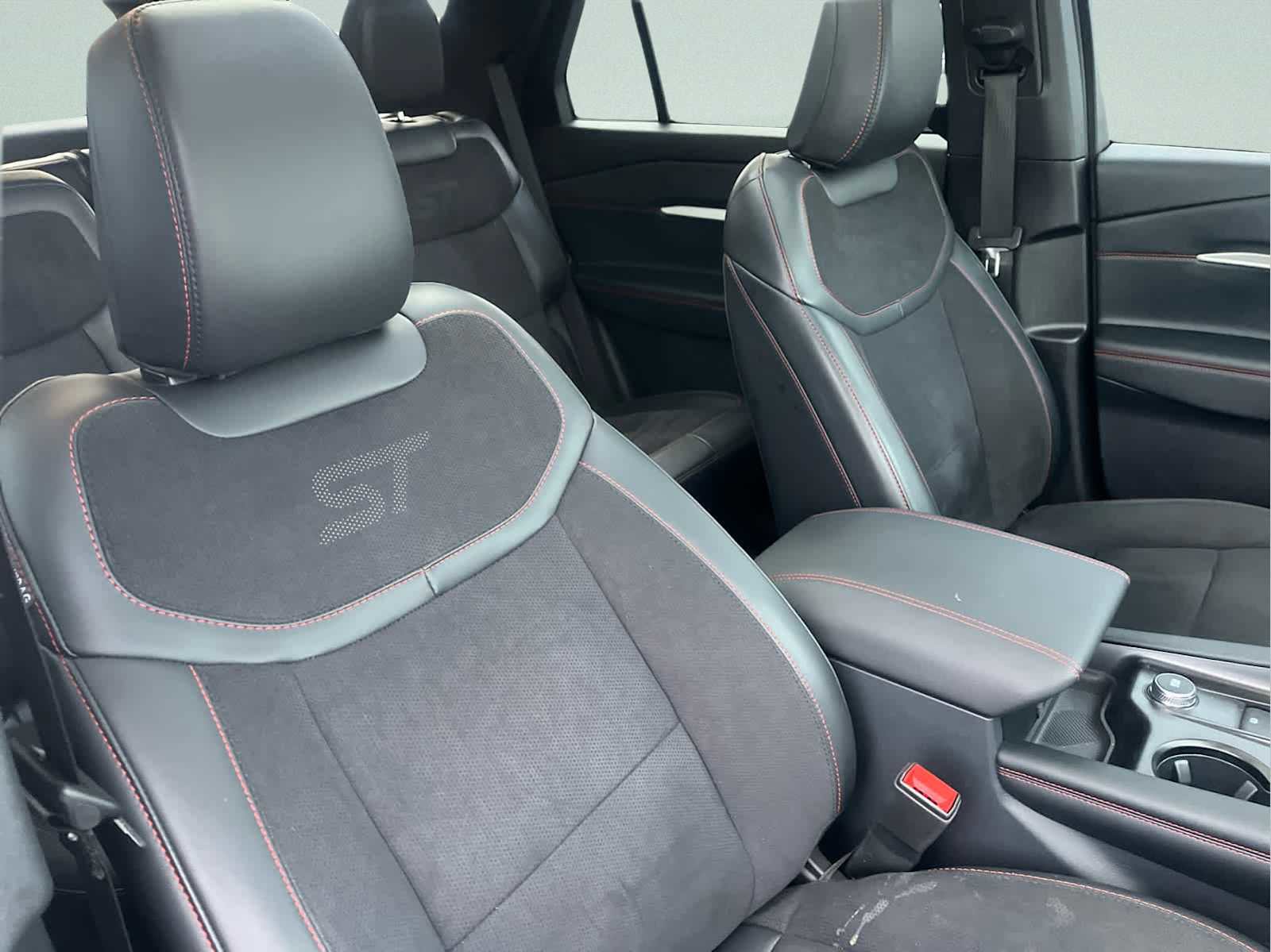 Used 2025 Ford Explorer ST w/ Sun And Sound Package image 12