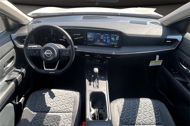 New 2026 Nissan Kicks SV w/ SV Premium Package image 5