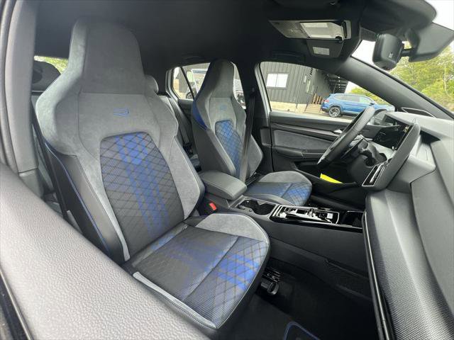 New 2026 Volkswagen Golf w/ Euro Style Package AWD/4WD image 23