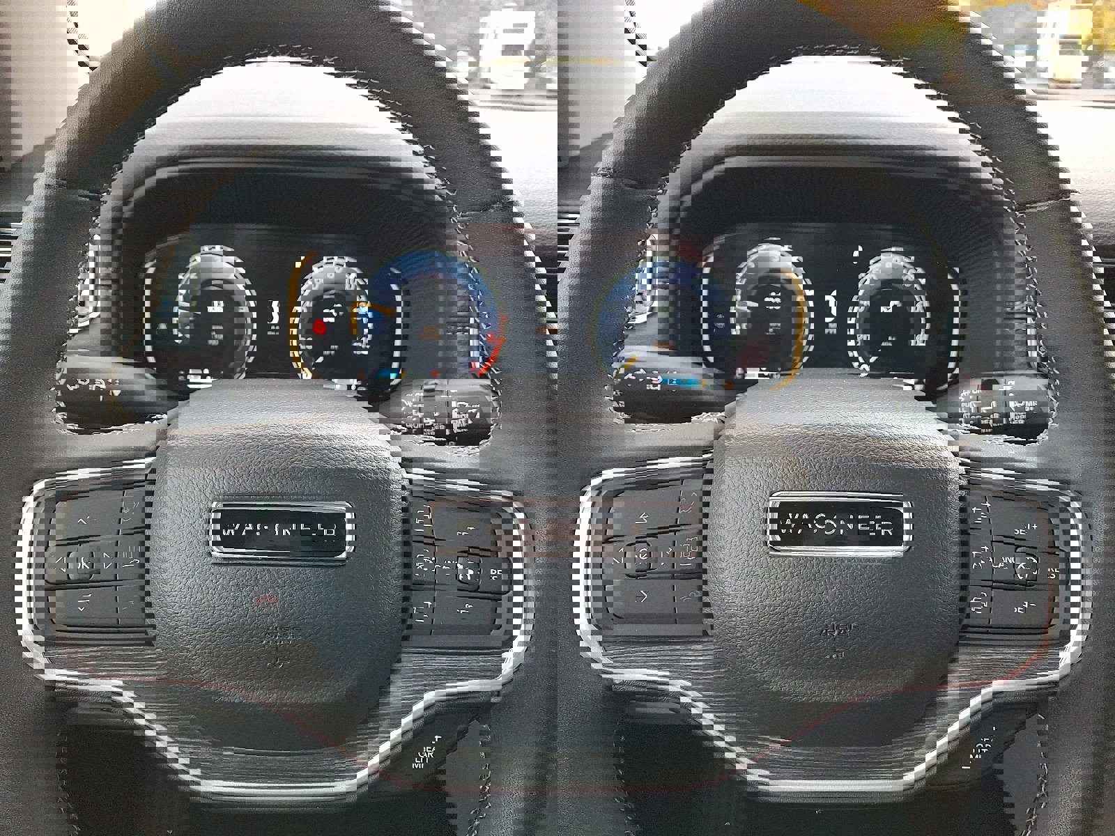 Used 2023 Jeep Wagoneer L Series II image 19