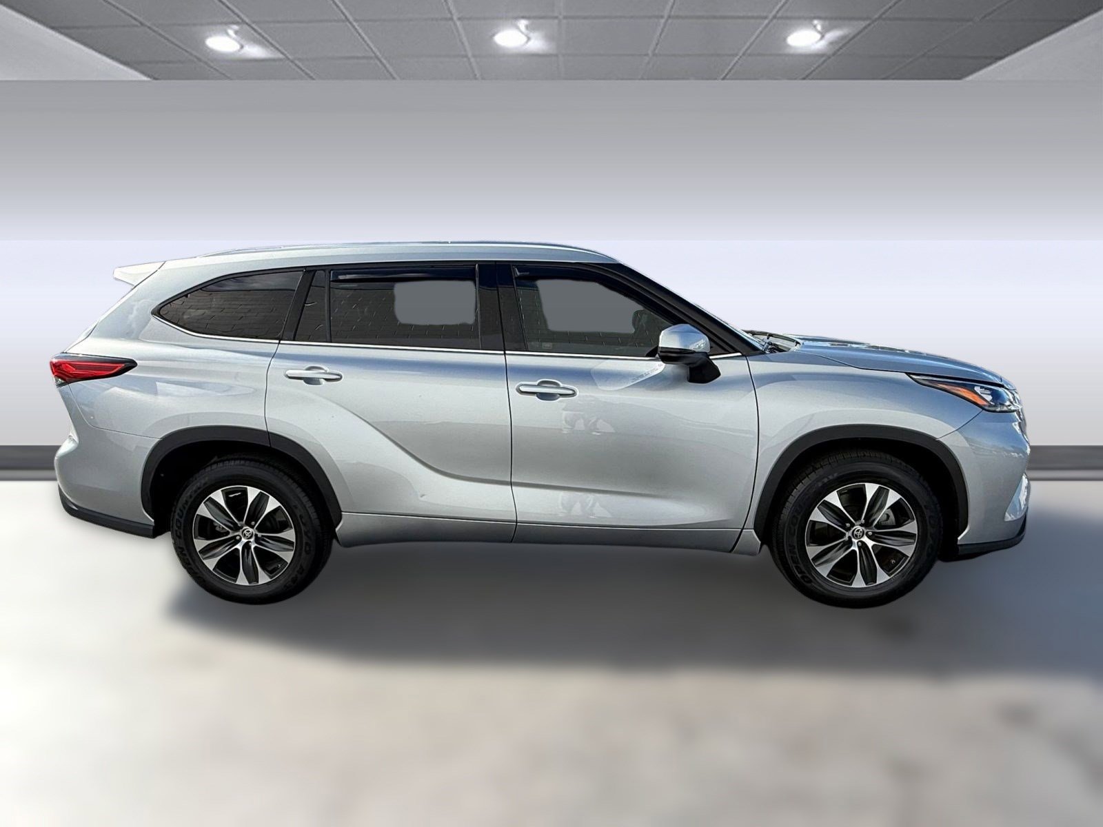 Used 2020 Toyota Highlander XLE image 8