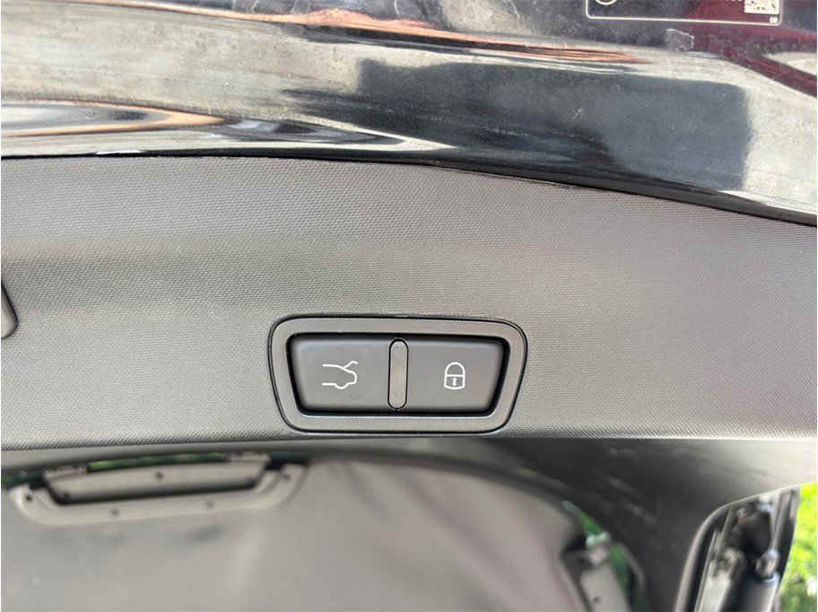 Used 2023 Alfa Romeo Stelvio Estrema AWD/4WD image 52