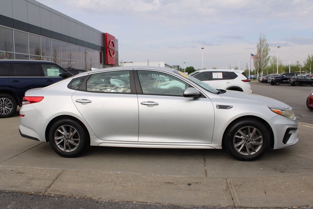Used 2020 Kia Optima LX image 6