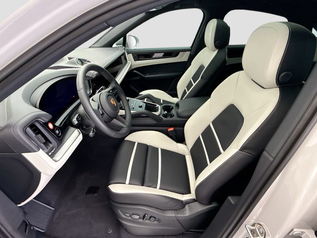 New 2026 Porsche Cayenne Coupe AWD/4WD image 5