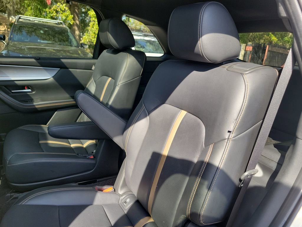 Used 2024 MAZDA CX-90 Plug-In Hybrid w/ Premium Plus image 16