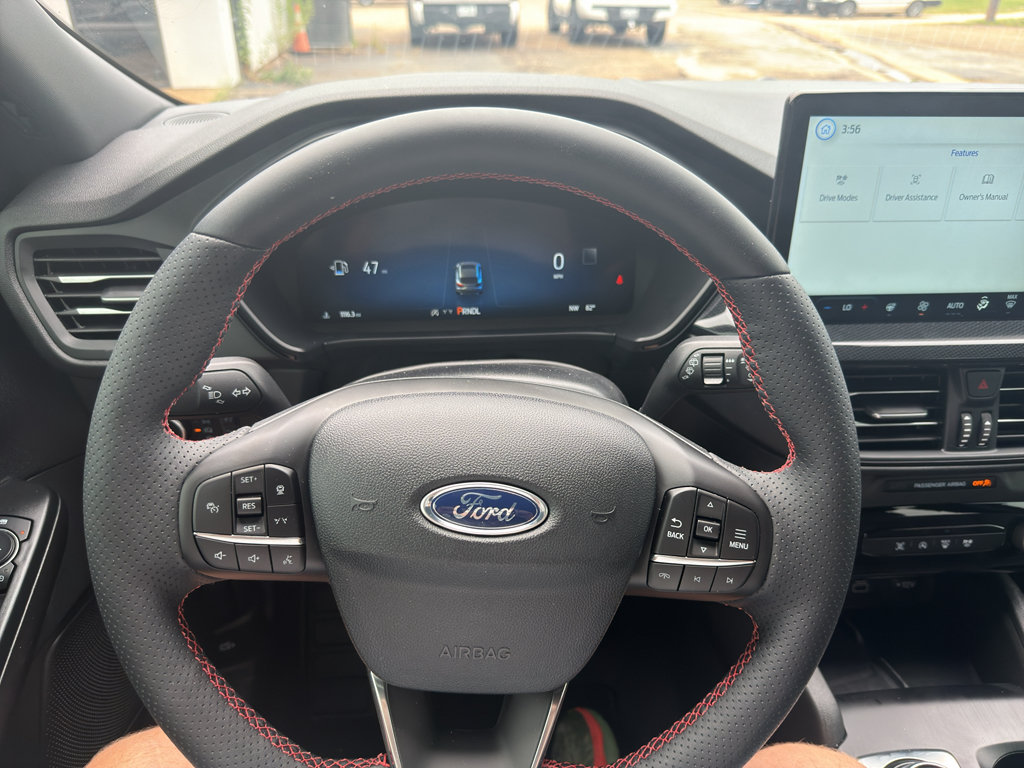Used 2026 Ford Escape ST-Line Elite w/ Equipment Group 501A AWD/4WD image 32