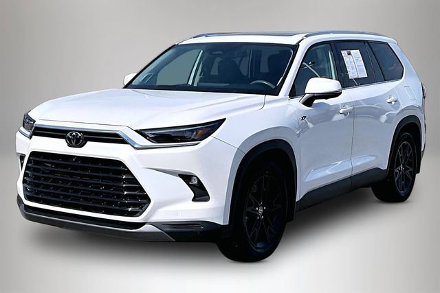 Used 2024 Toyota Grand Highlander Limited image 2