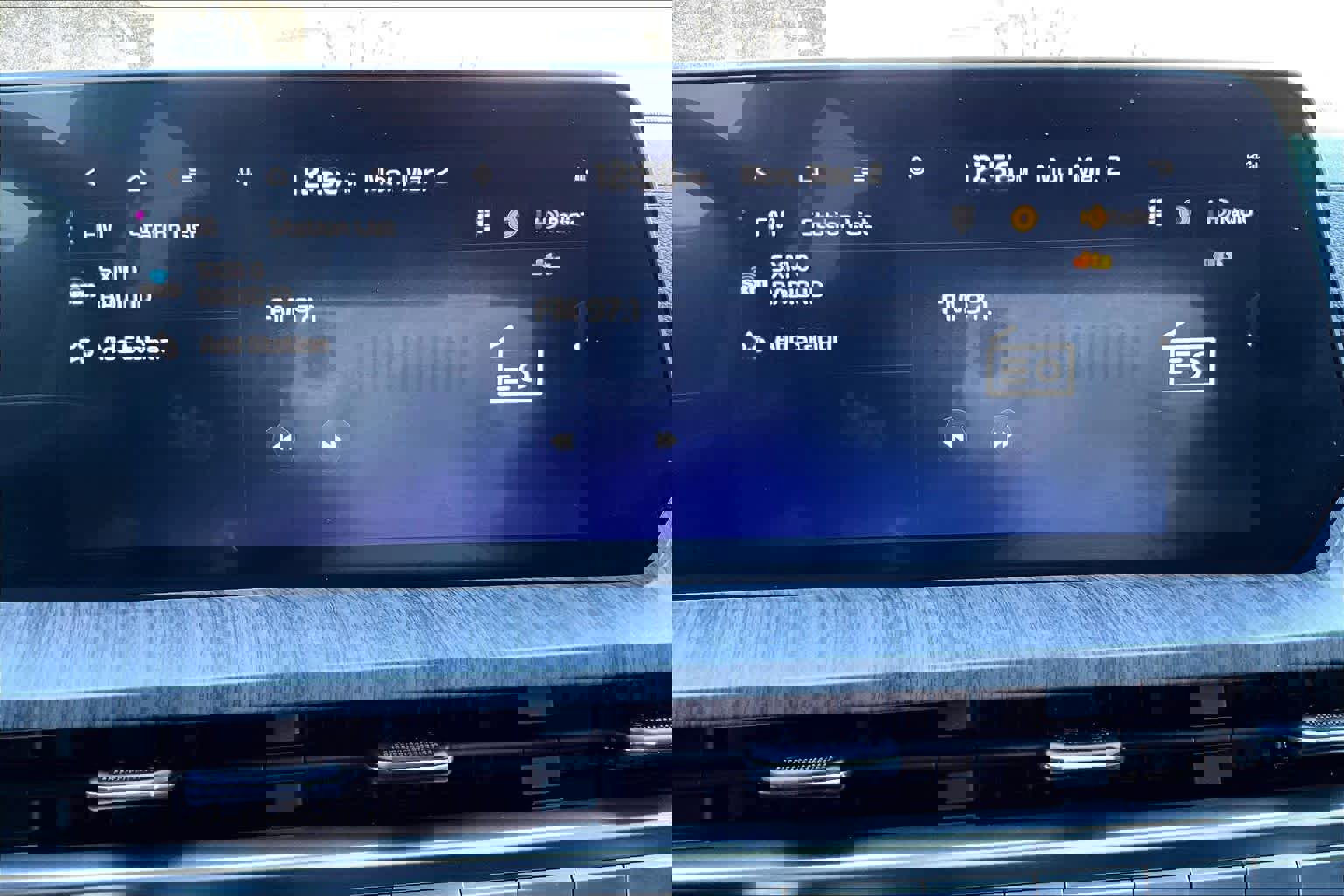 Used 2024 Kia Telluride EX w/ EX Captain's Chair Package image 31