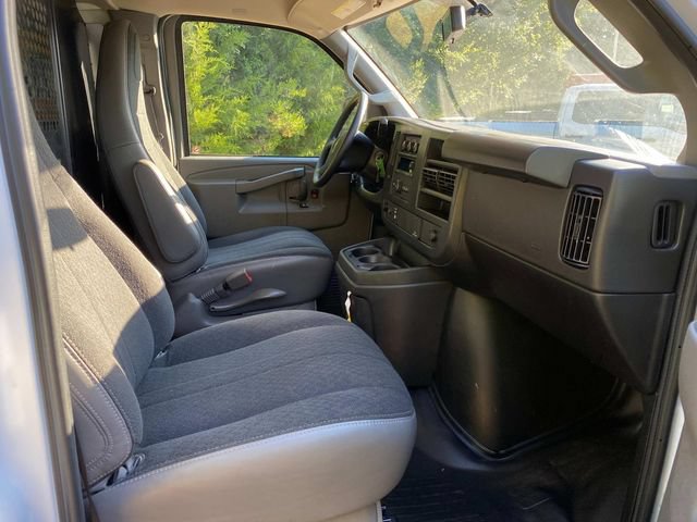 Used 2025 GMC Savana 2500 w/ Driver Convenience Package RWD image 33
