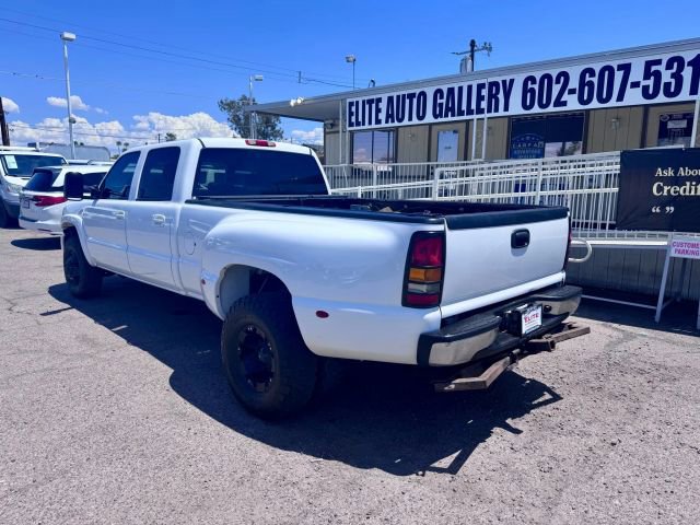 Used 2007 GMC Sierra 3500 SLT w/ Heavy-Duty Power Package image 4