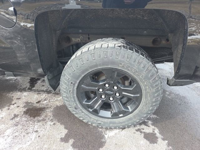 Used 2017 Chevrolet Silverado 1500 LTZ Z71 w/ LTZ Plus Package image 11