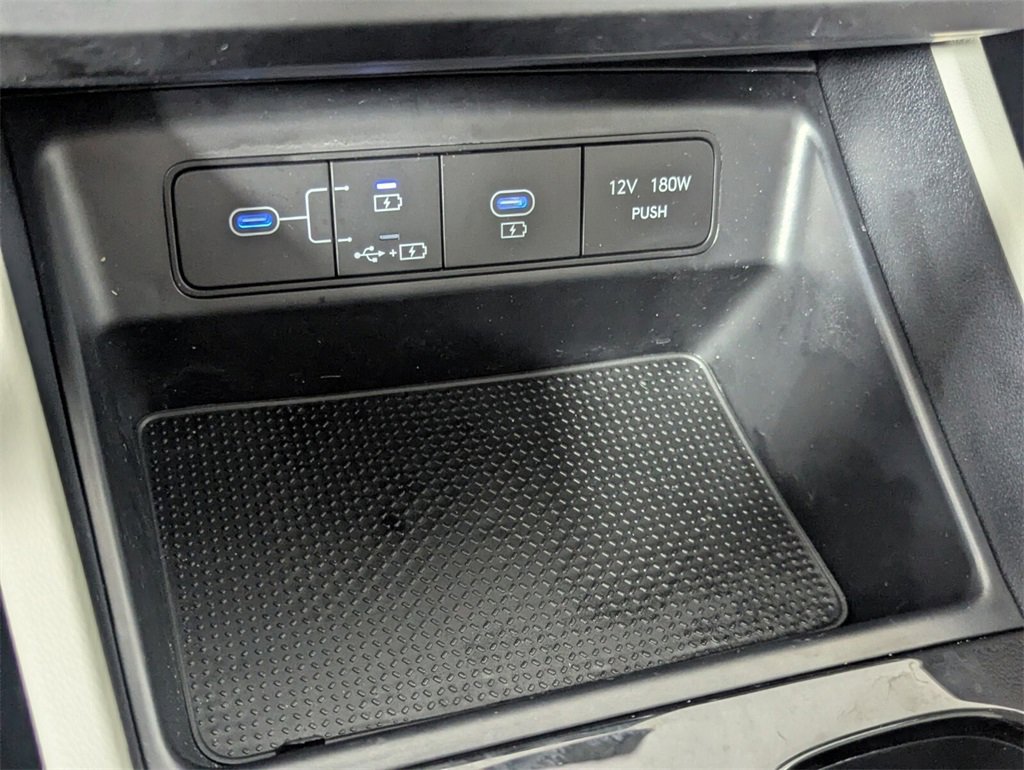 Certified 2025 Hyundai Tucson SE image 21