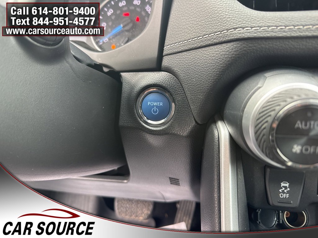 Used 2021 Toyota RAV4 XLE w/ Convenience Package image 12