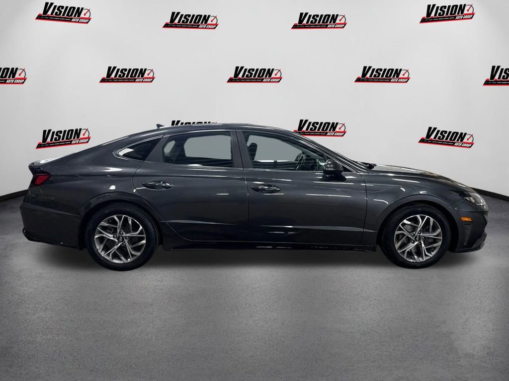Certified 2022 Hyundai Sonata SEL w/ Convenience Package image 4