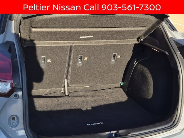 Certified 2024 Nissan Kicks SR w/ SR Premium Package FWD image 9