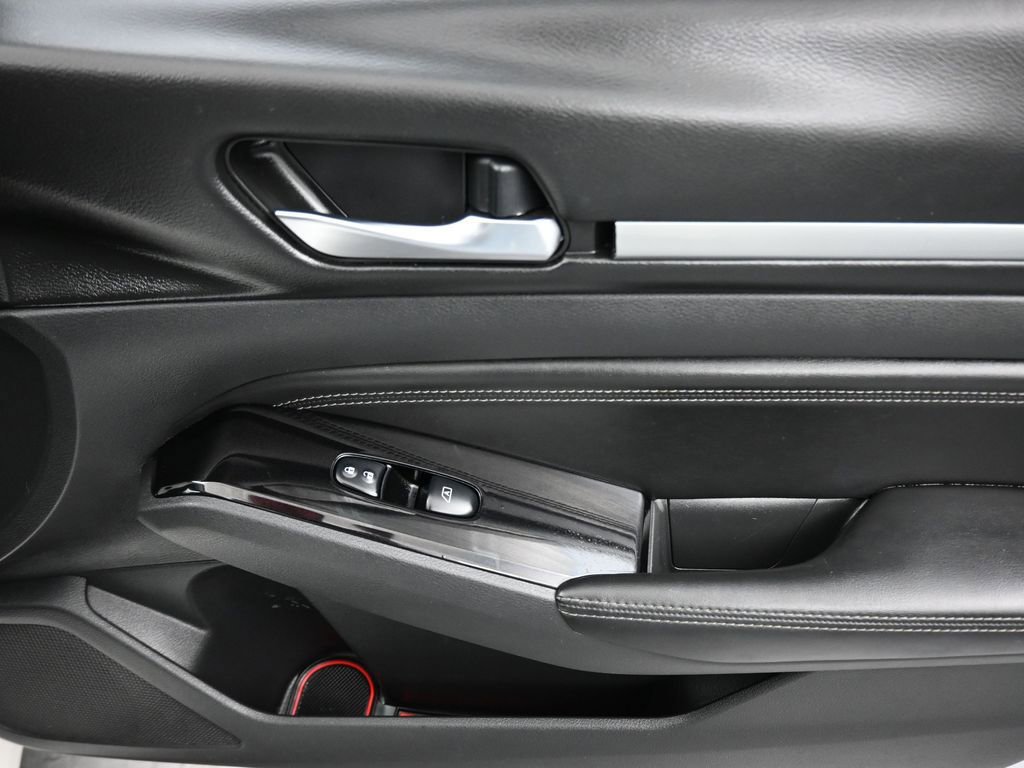 Used 2020 Nissan Altima 2.0 Platinum image 41