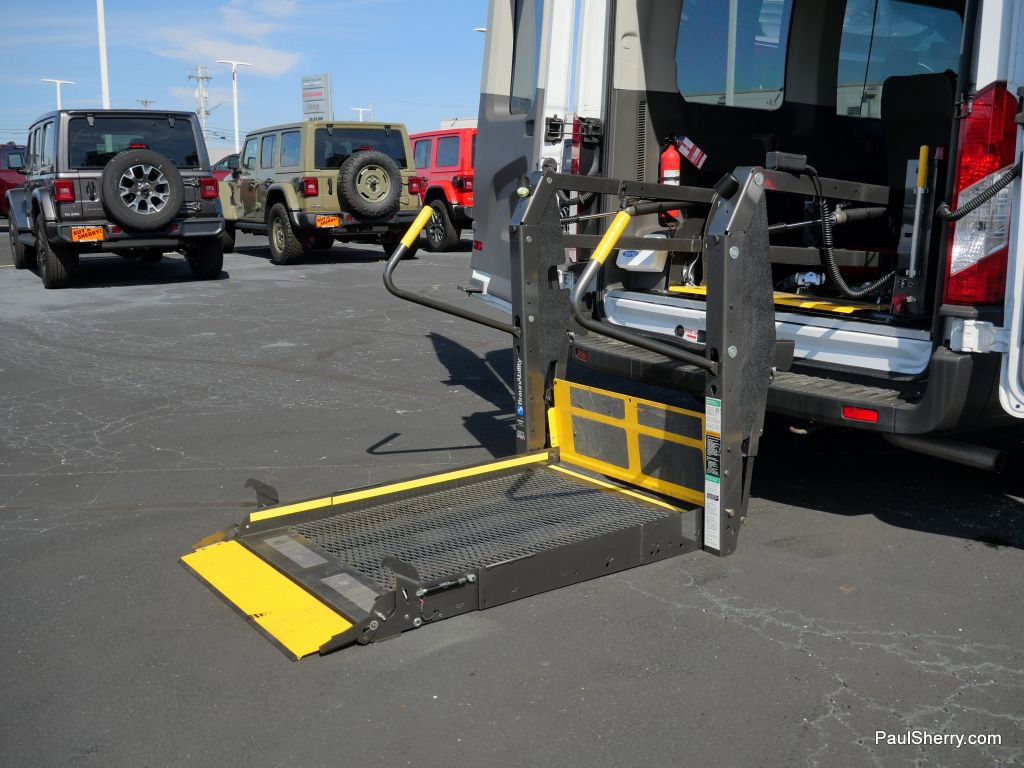 Used 2020 Ford Transit 150 XL image 11