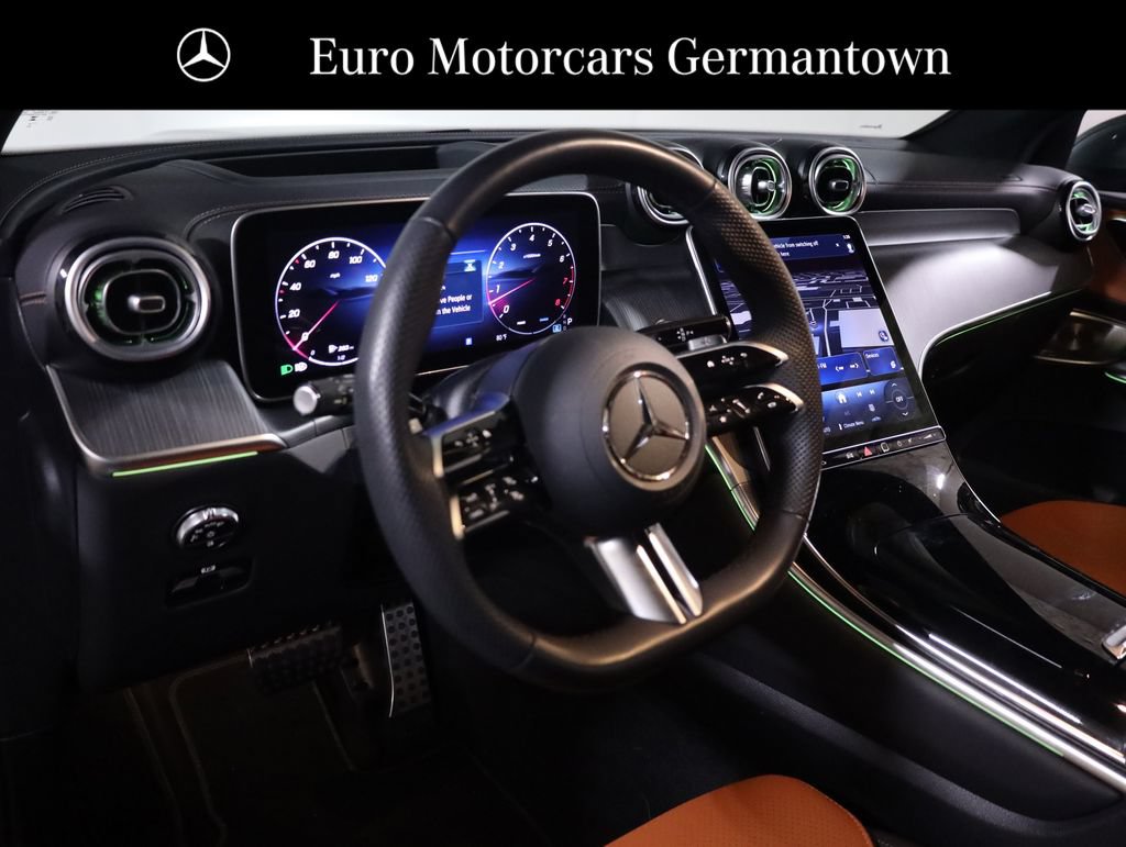 Used 2026 Mercedes-Benz GLC 300 4MATIC image 31