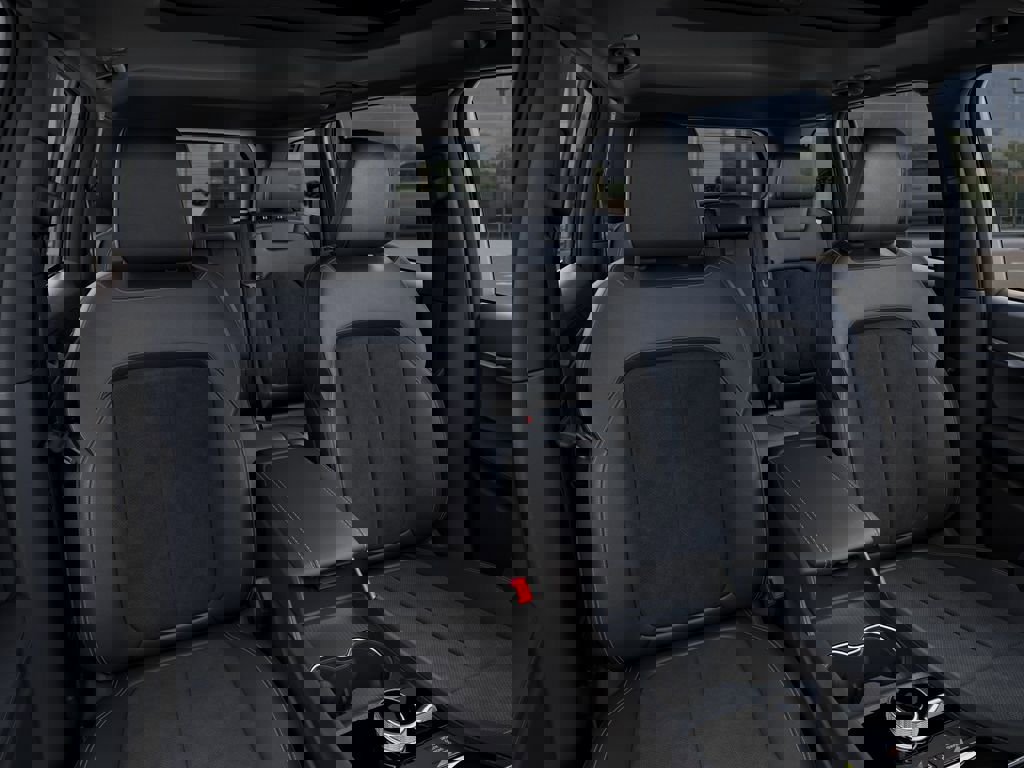 New 2026 Jeep Grand Cherokee Altitude image 16