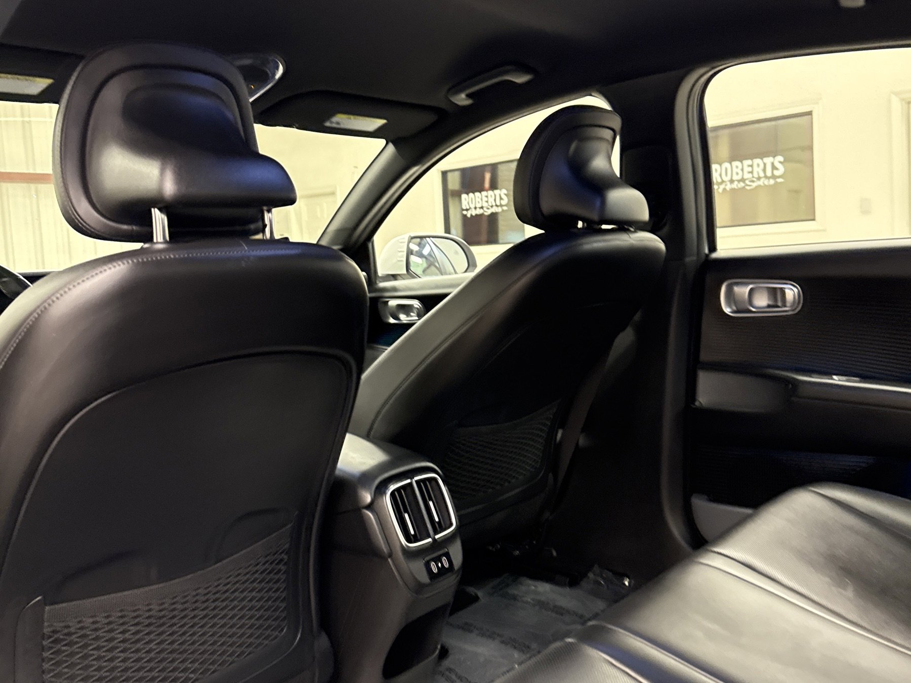 Used 2023 Hyundai Ioniq 6 SEL image 13