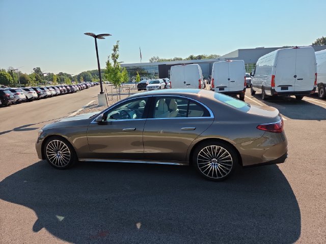 New 2027 Mercedes-Benz E 450 4MATIC Sedan image 6