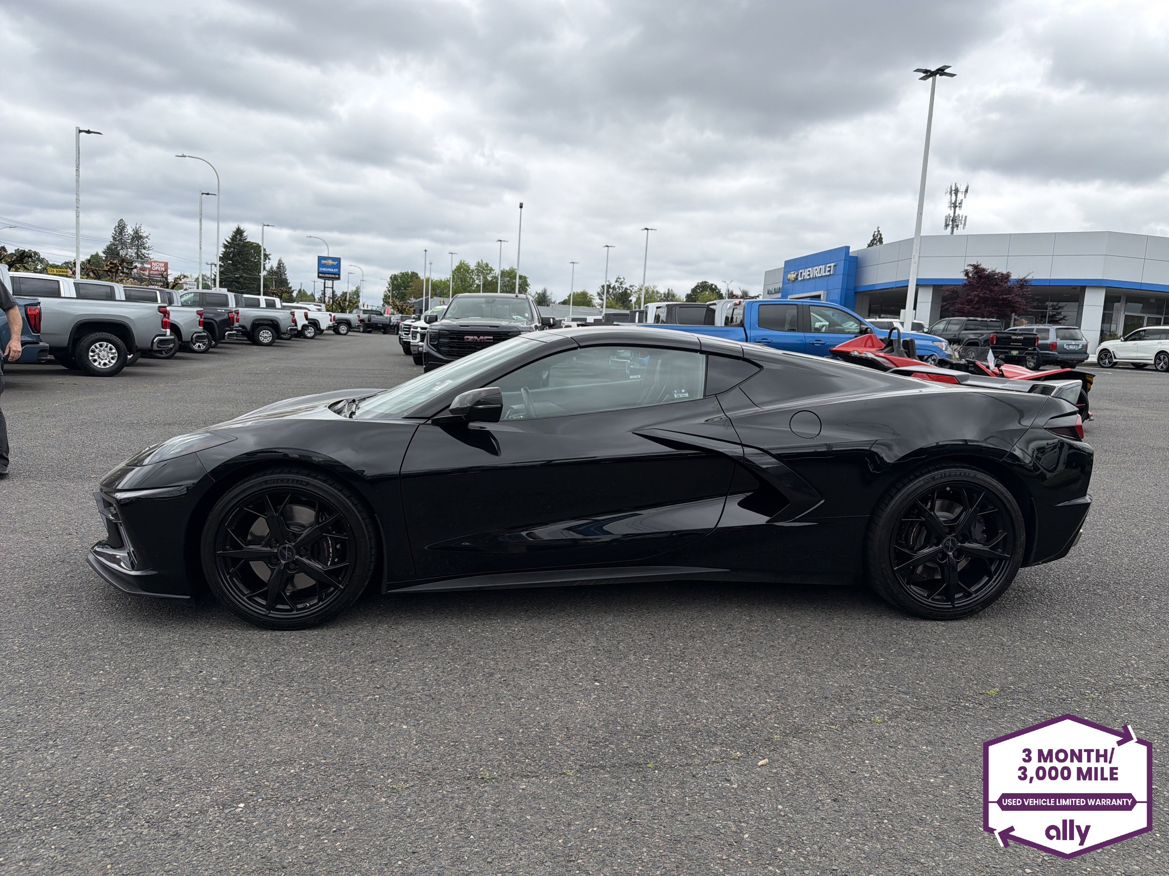 Used 2021 Chevrolet Corvette Stingray Preferred Cpe w/ Z51 Performance Package RWD image 2