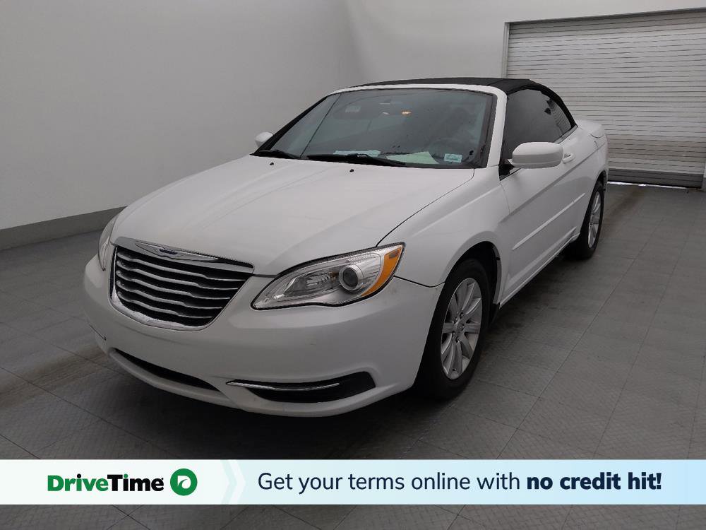 Used 2014 Chrysler 200 Touring image 1