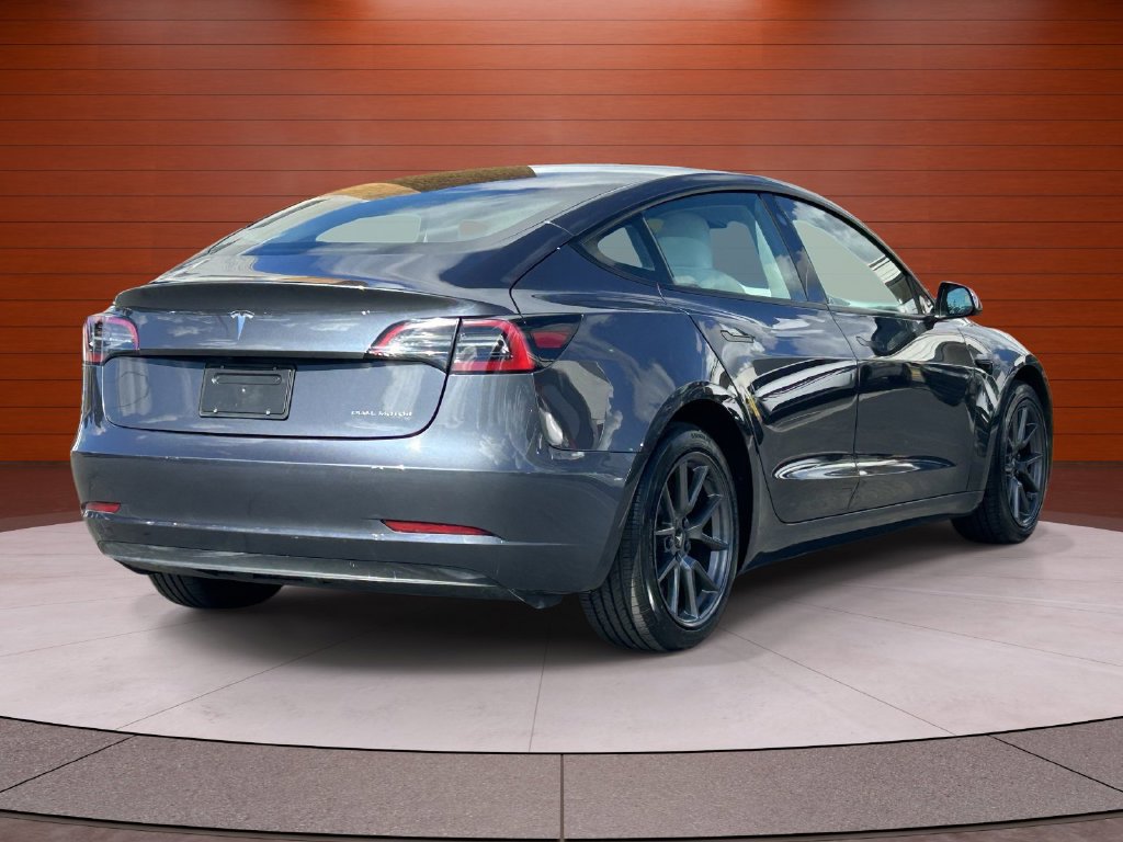 Used 2023 Tesla Model 3 Standard Range RWD image 4