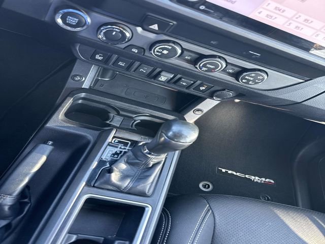 Used 2020 Toyota Tacoma TRD Sport w/ Technology Package image 16