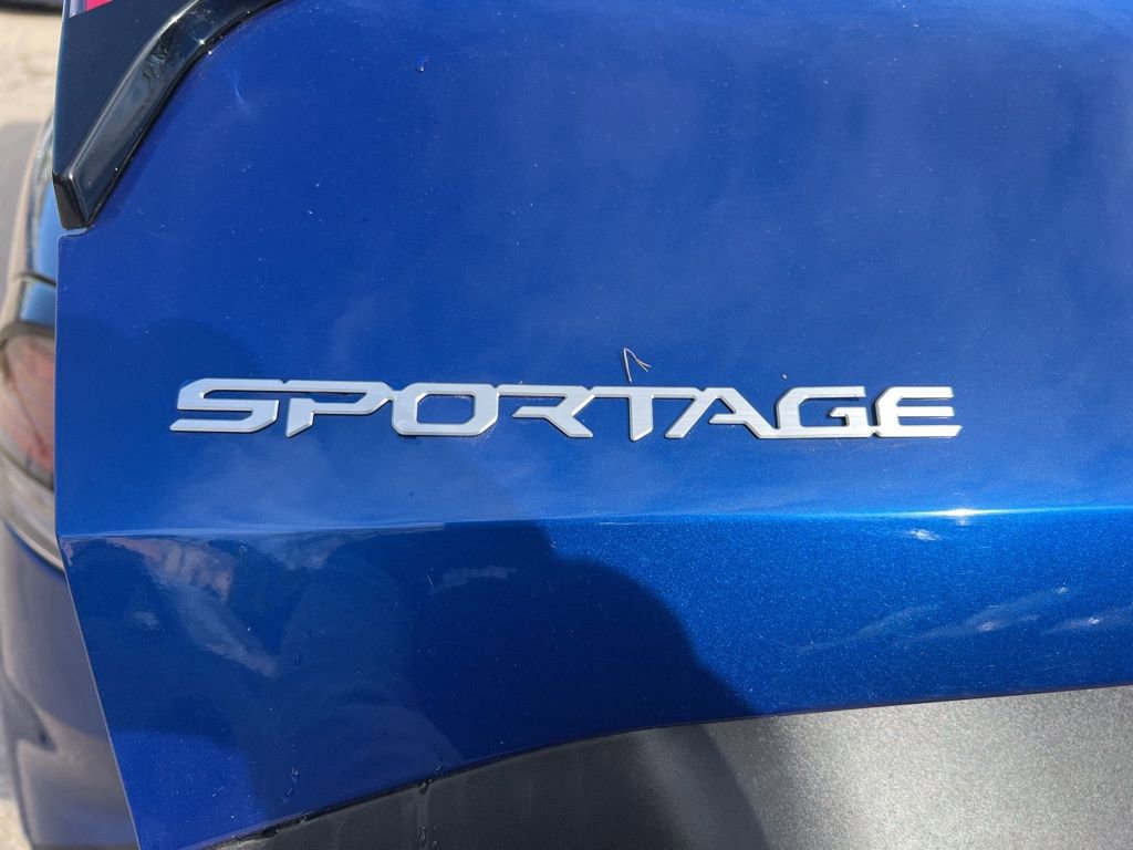 Certified 2025 Kia Sportage EX image 32