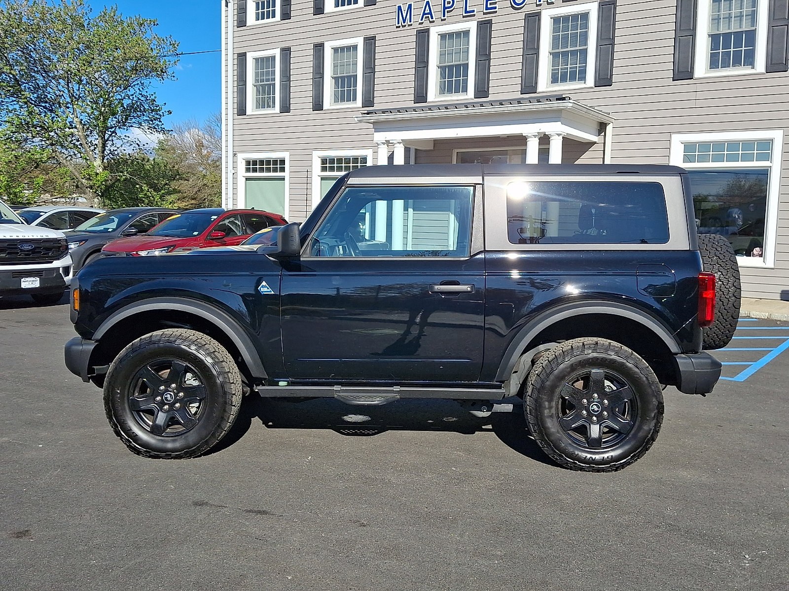 Certified 2024 Ford Bronco Black Diamond AWD/4WD image 8