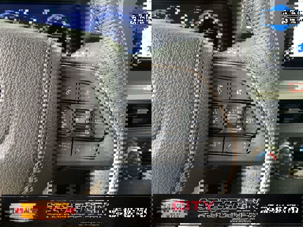 Used 2025 Toyota Tacoma TRD Off-Road image 16