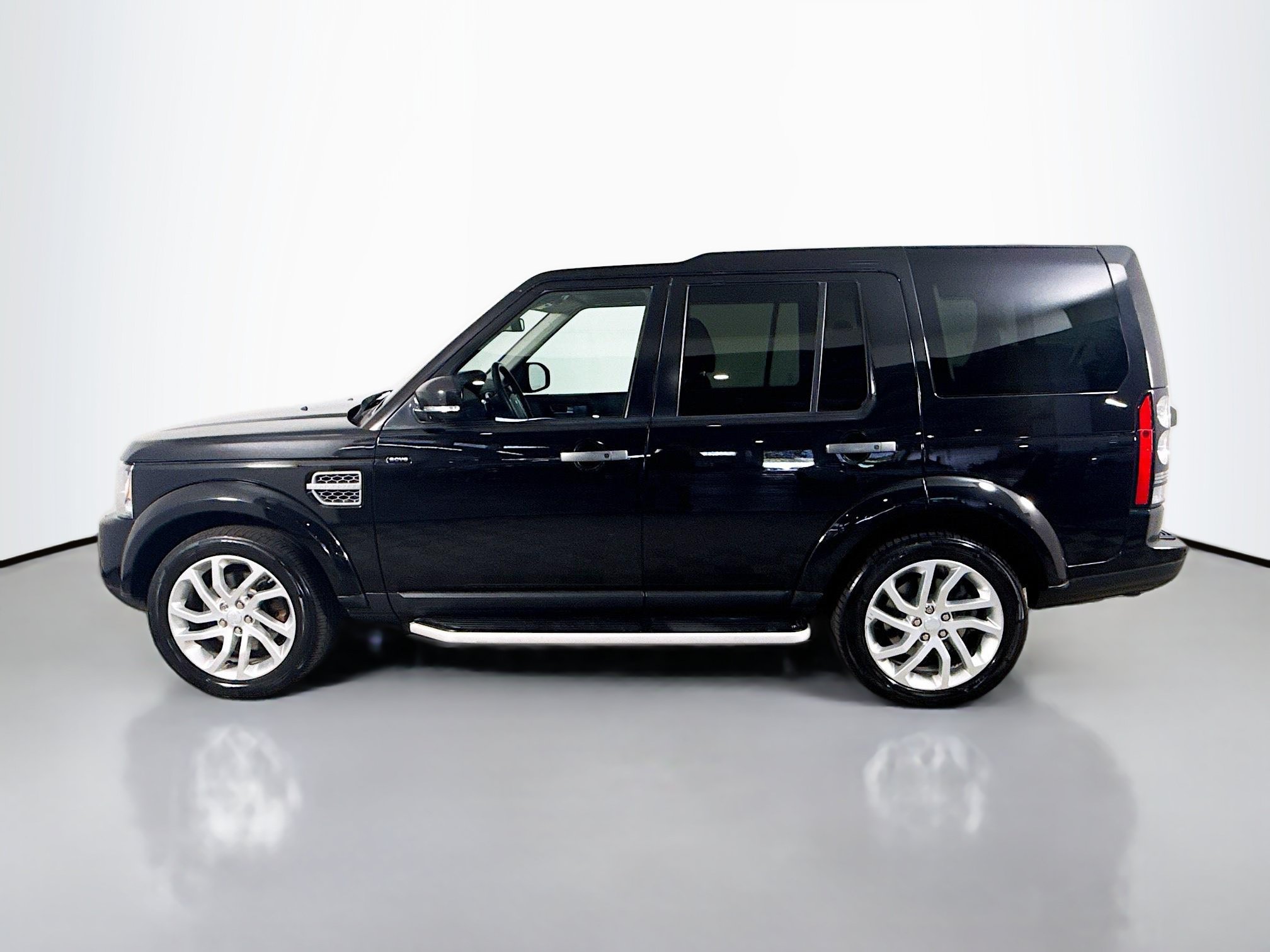 Used 2016 Land Rover LR4 HSE AWD/4WD image 6