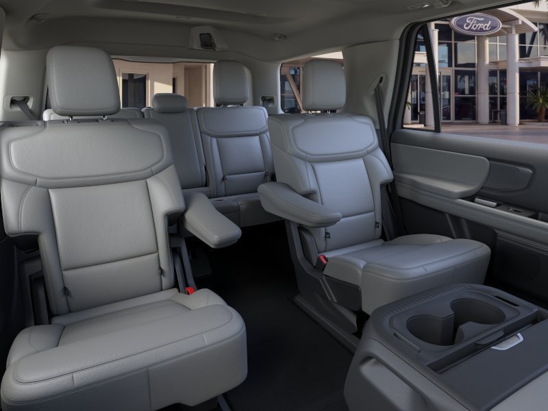 New 2026 Ford Expedition Active AWD/4WD image 11