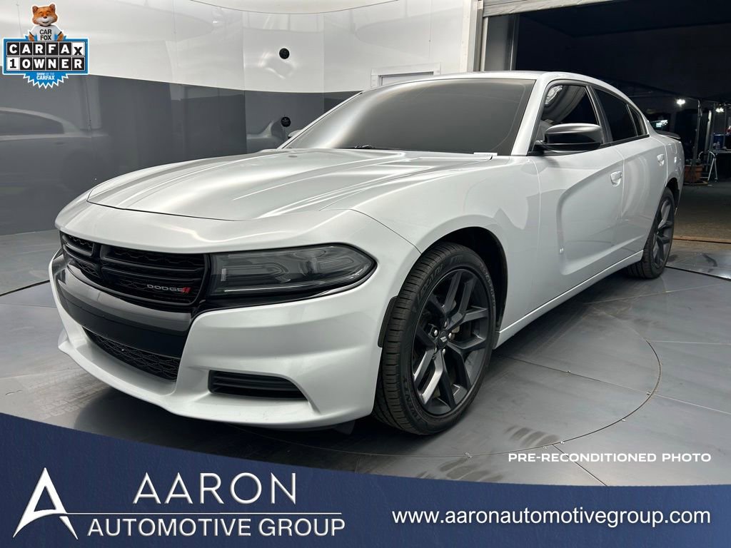 Used 2022 Dodge Charger SXT w/ Blacktop Package image 1