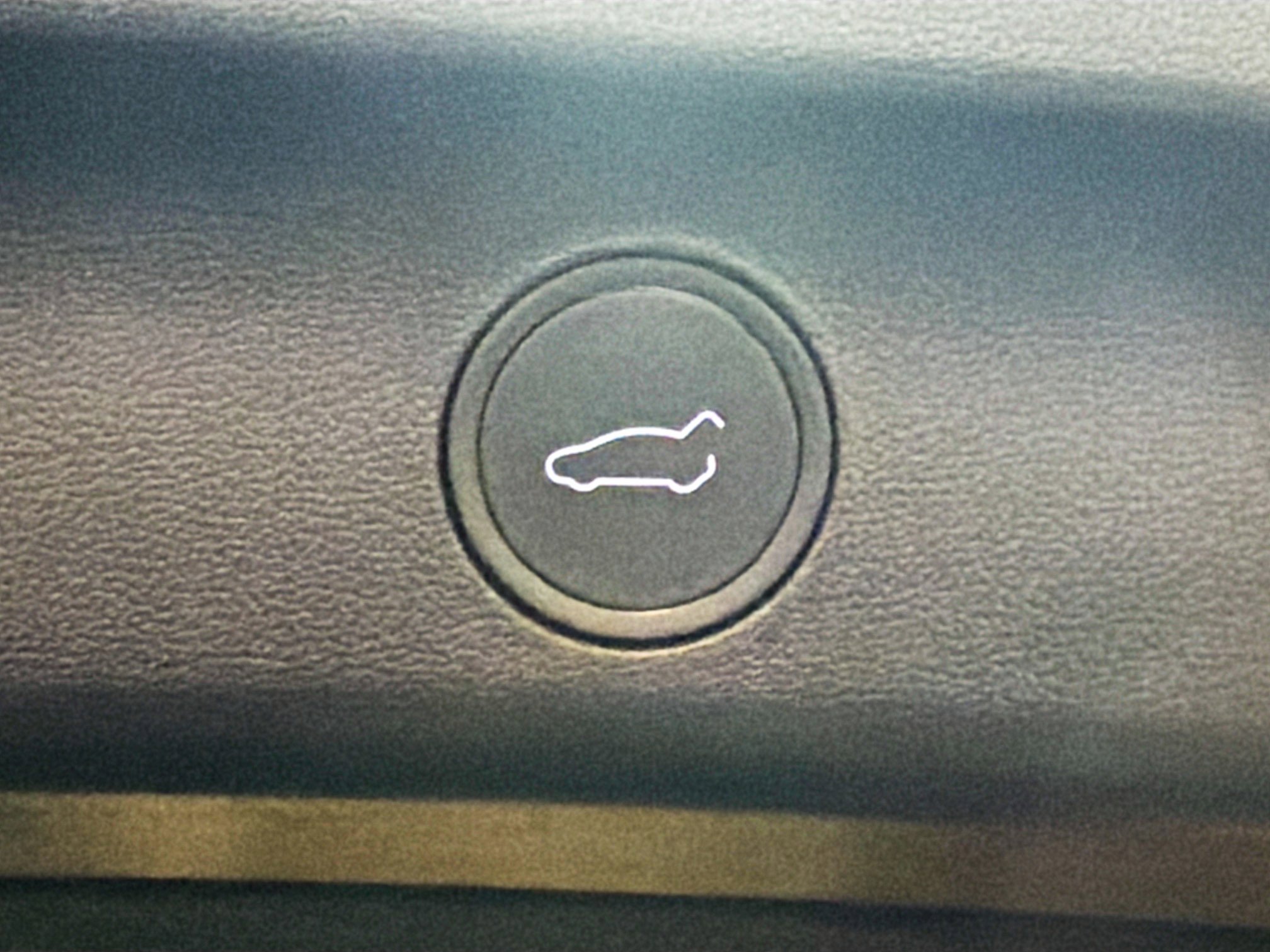 Used 2023 Tesla Model Y Long Range image 30