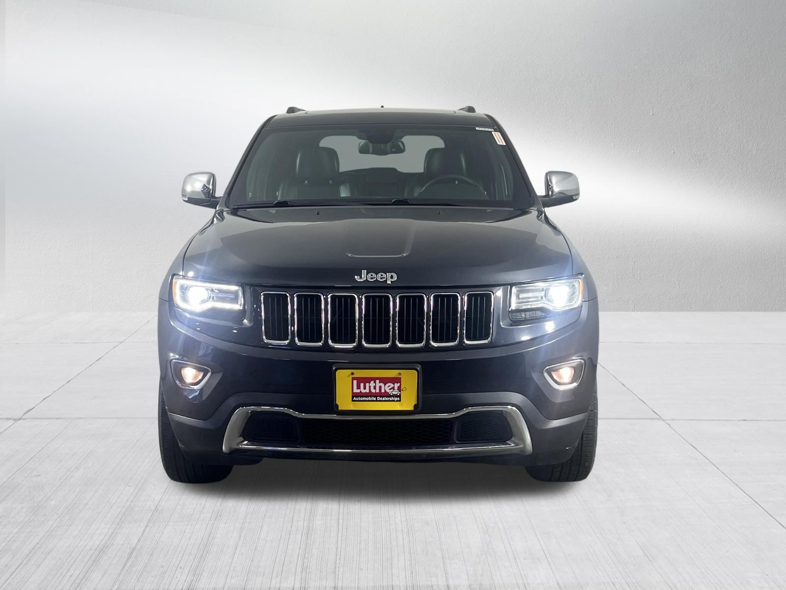 Used 2016 Jeep Grand Cherokee Limited w/ Luxury Group II AWD/4WD image 2