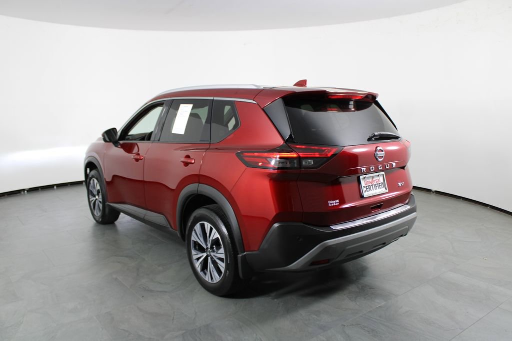 Certified 2021 Nissan Rogue SV w/ Premium Package image 4