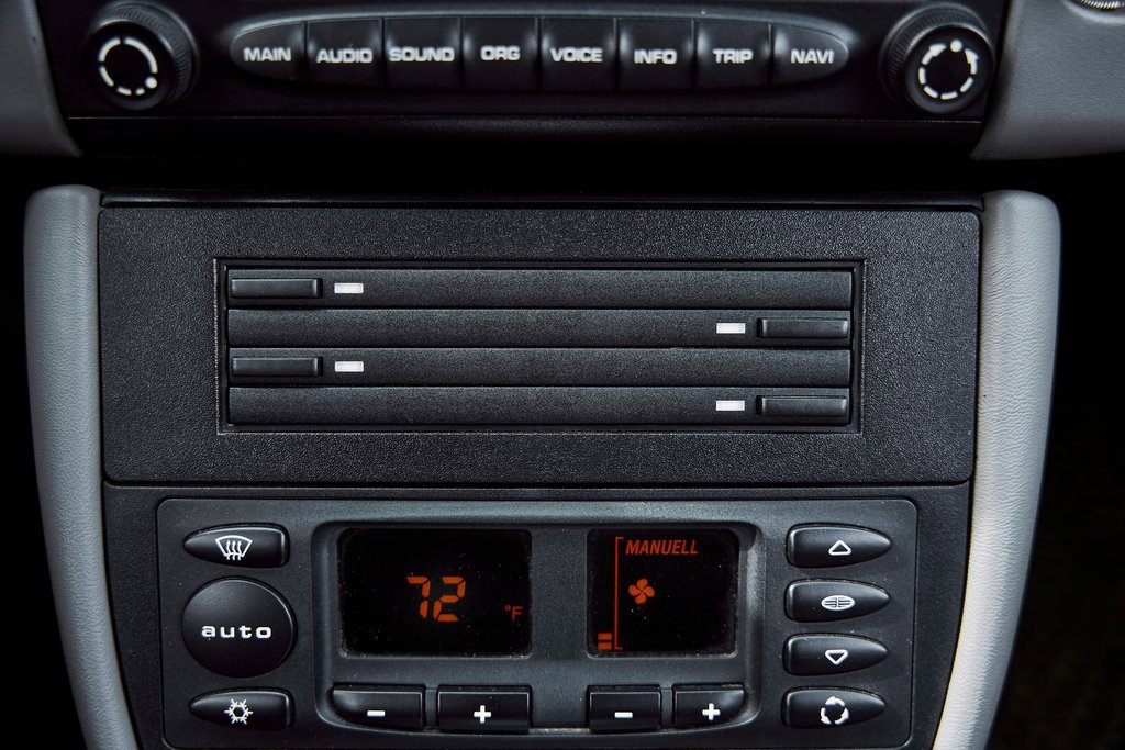 Used 2005 Porsche 911 Turbo image 73