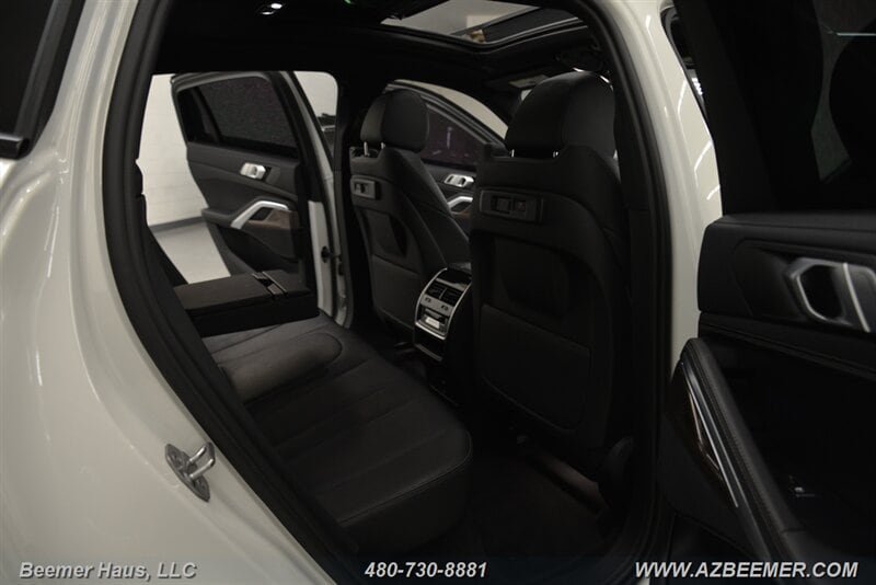 Used 2022 BMW X6 xDrive40i w/ M Sport Package AWD/4WD image 26